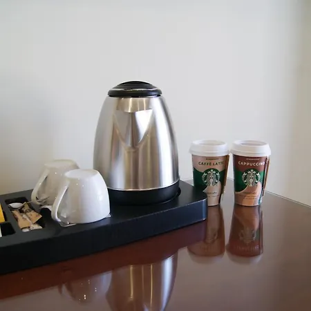 Glam Luxury فندق *