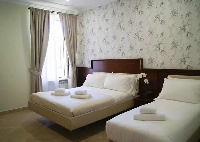 Отель Glam Luxury *